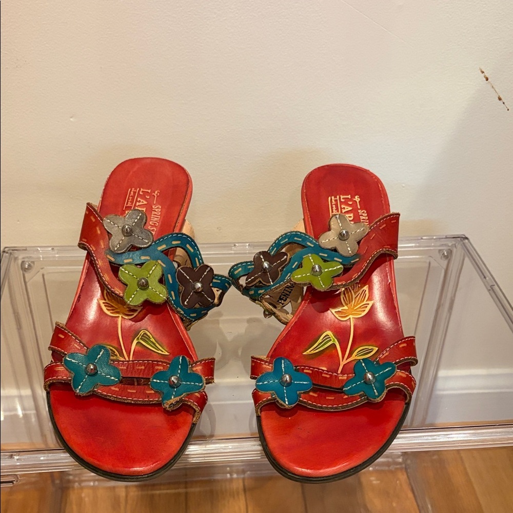 L'Artiste by Spring Step Red Floral Sandals